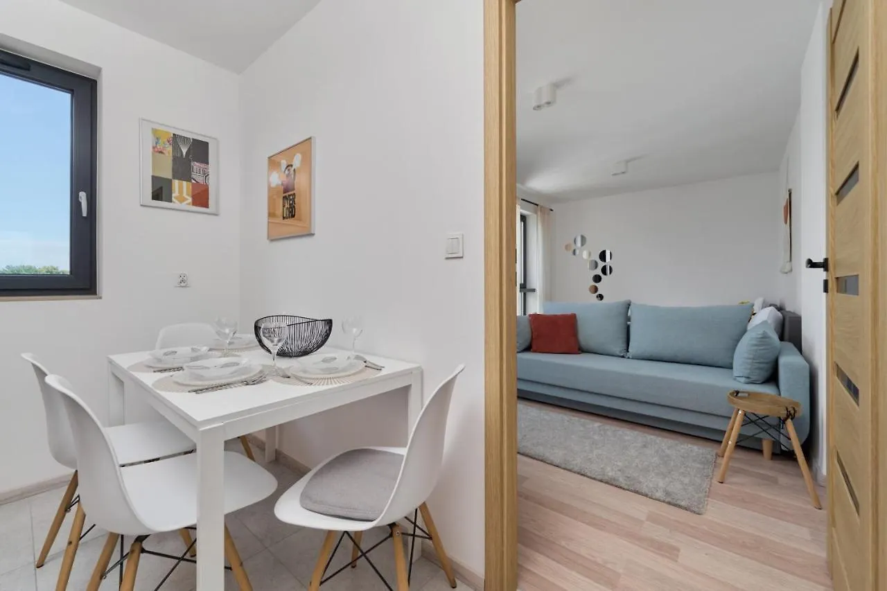 City Center Mirrors Apartment With Parking By Noclegi Renters Wrocław