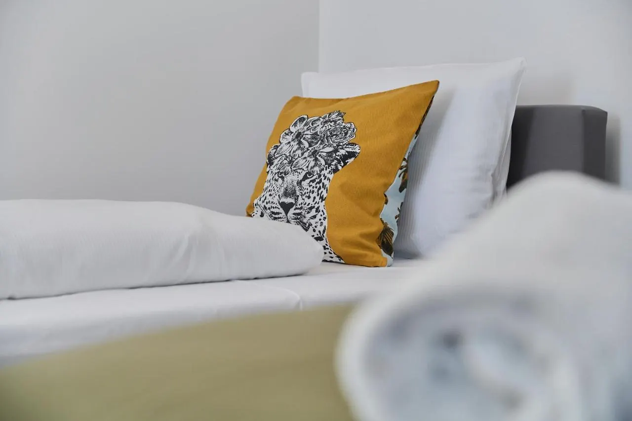City Center Mirrors Apartment With Parking By Noclegi Renters Wrocław
