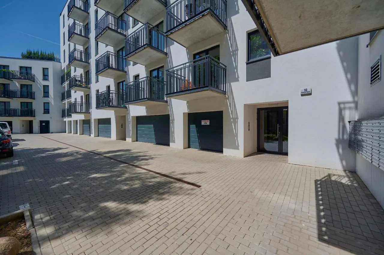 City Center Mirrors Apartment With Parking By Noclegi Renters Wrocław